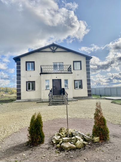 Коттедж 255 м² на участке 30 сот.