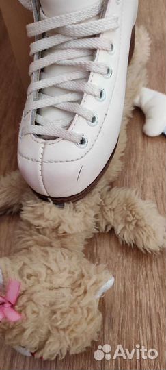 Фигурные коньки wifa