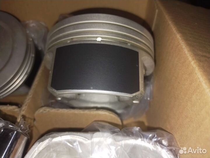 Рем поршни Солярис Рио 230412B052 +0,50