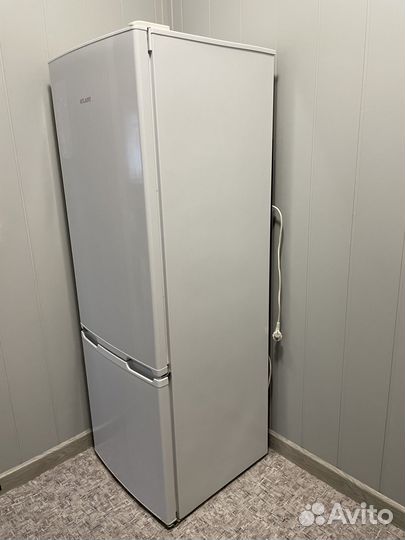 Холодильник Атлант бу двухкамерный