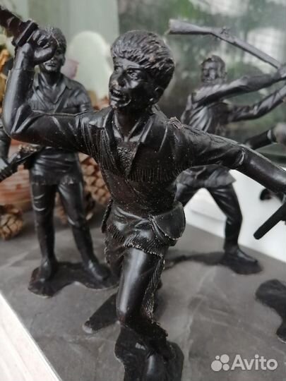 Набор больших фигурок 