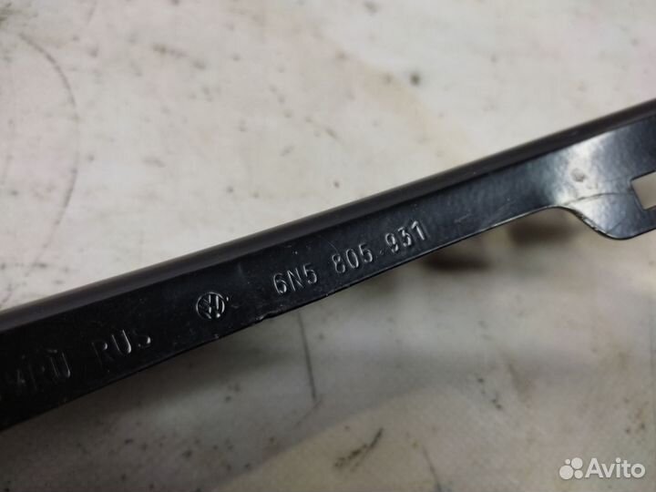 Кронштейн телевизора левый Volkswagen Polo MK6