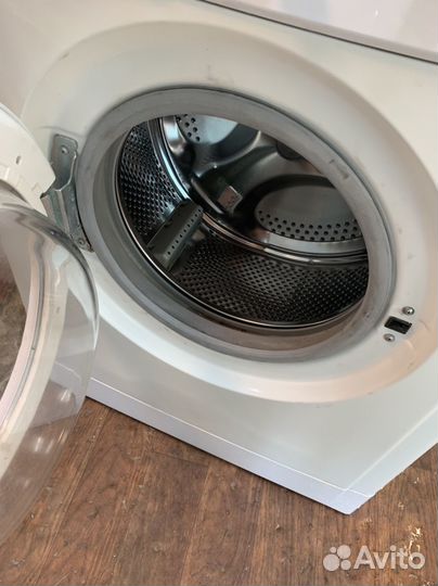 Стиральная машина indesit 5кг