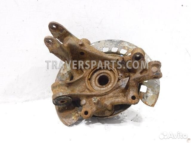 Кулак задний левый Ауди Q7 4L