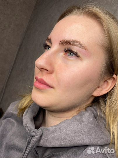 Мастер бровист