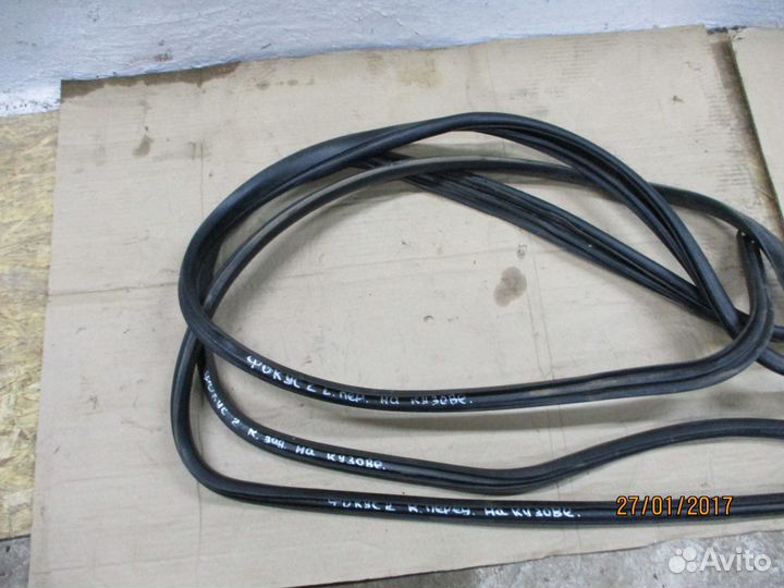 Уплотнительная резинка дверей Форд Фокус 2 хэтчбек