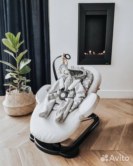 Прокат аренда Шезлонг Steps Bouncer серый