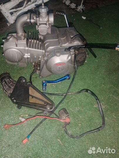 Двигатель yx125 электростартер