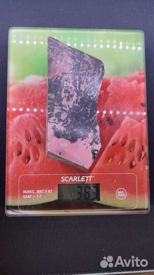 Камень Родонит