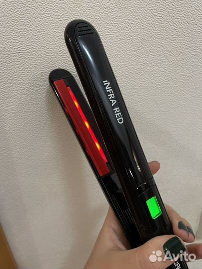 Выпрямитель для волос, утюжок