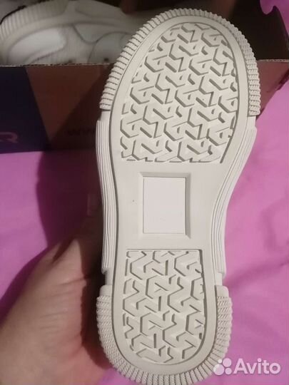 Кроссовки детские 28 размер