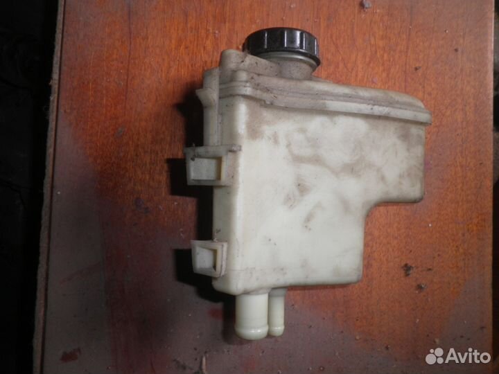 Рено Клио (Симбол) - бачок гидроусилителя