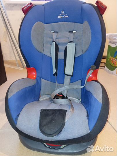 Автомобильное кресло