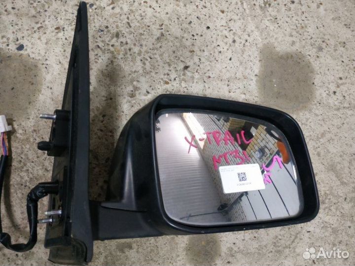 Зеркало правое Nissan X-Trail T31 2007