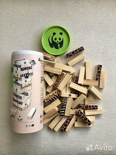 Игра дженга (падающая башня Миомбо)