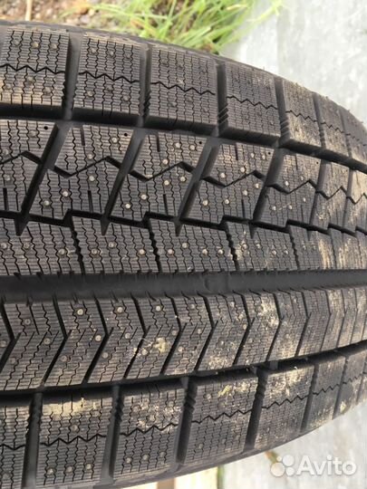 Bridgestone Blizzak VRX 205/50 R17 89S