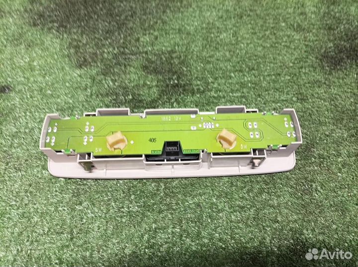 Плафон салонный Audi Q7 2005