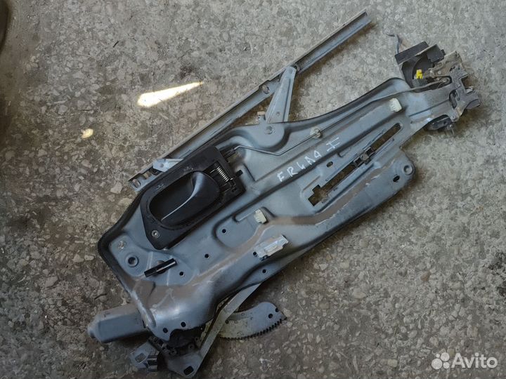 Стеклоподъемник передний правый Laguna 1