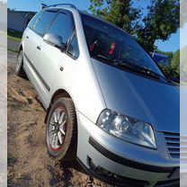 Volkswagen Sharan 1.9 AT, 2007, 286 000 км, с пробегом, цена 1 250 000 руб.