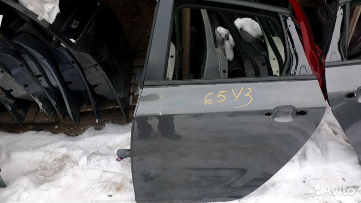 Задняя левая и правая дверь Опель Астра J хэтчбэк