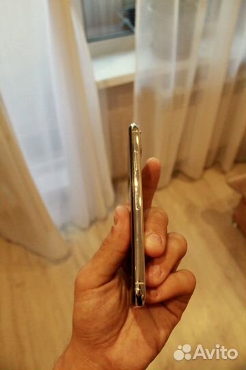 iPhone X, 64 ГБ