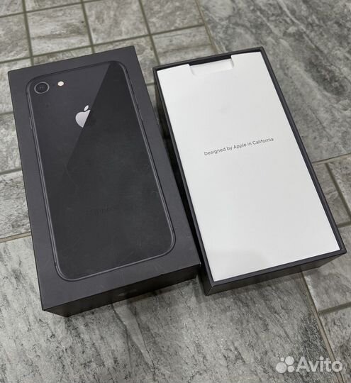 Коробка от iPhone 8