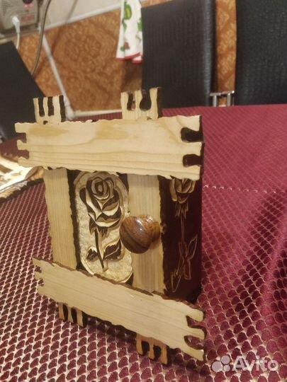 Ключница настенная из дерева