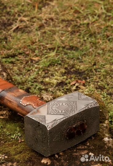 Молот ручной работы