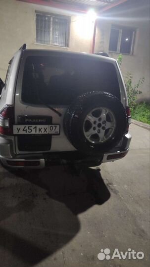 Дверь на Паджеро 3