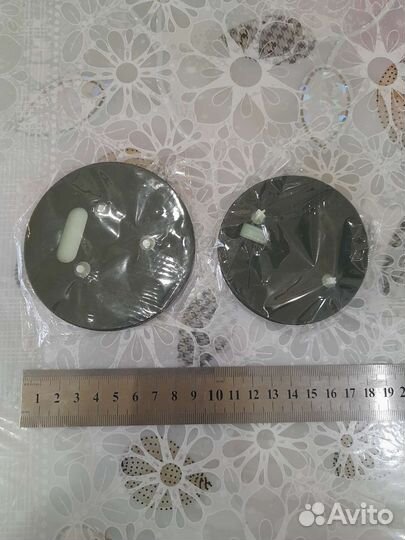 Эмблемы (пластик) на автомобиль Skoda (2 шт.)