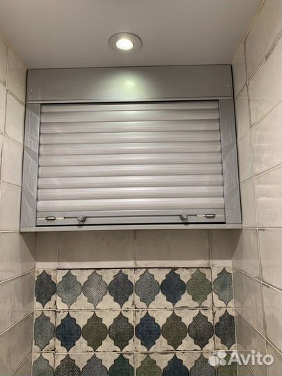 Шкаф с рольставнями на балкон на заказ с гарантией