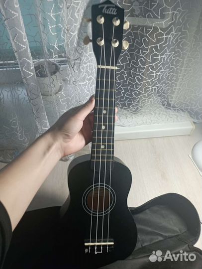 Укулеле с чехлом