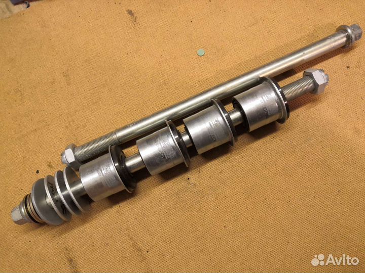 Комплект для нижних рычагов нивы chevrolet