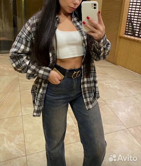 Джинсы с высокой посадкой трубы