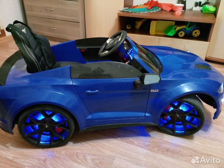 Детский электромобиль бу