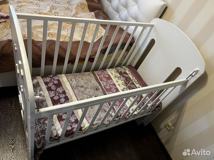 Кроватка детская