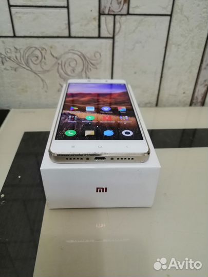 Xiaomi Redmi 4 PRO, 3/32 ГБ