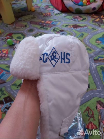 Новая шапка Крылья Советов