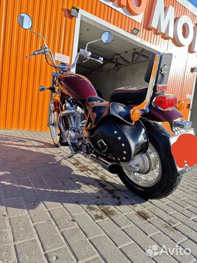 Suzuki Intruder 400