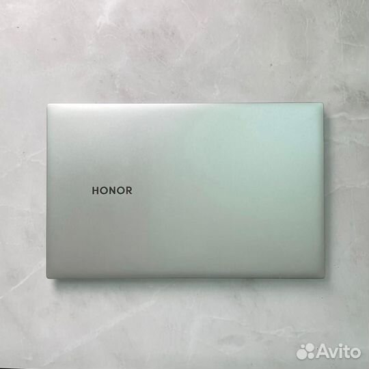 Honor MagicBook Pro 16