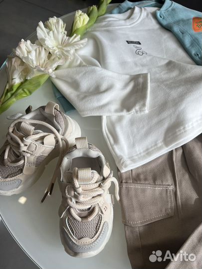 Костюмы тройка Новые на мальчика