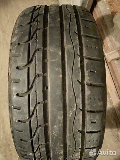 Vitour Formula Z 245/40 R19