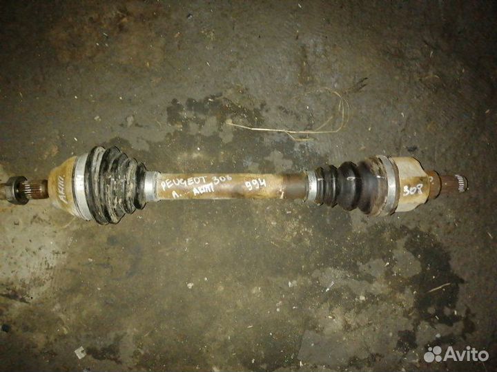 Привод передний левый Peugeot 308 2011