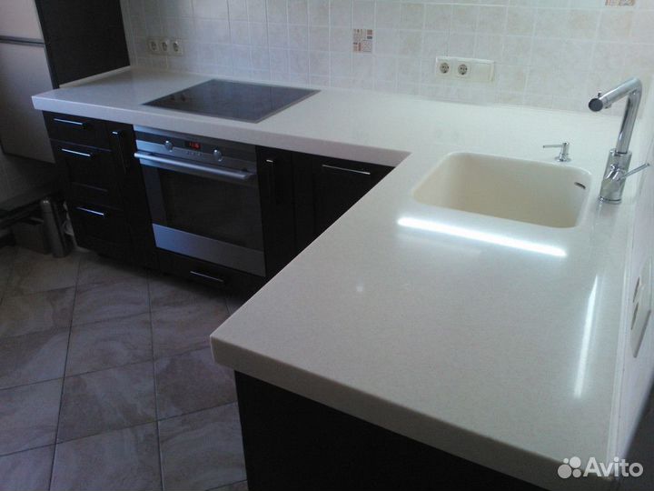 Столешницы из искусственного камня в кухню
