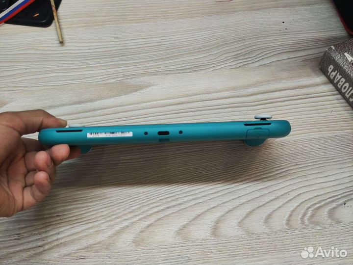 Игровая консоль Nintendo Switch Lite