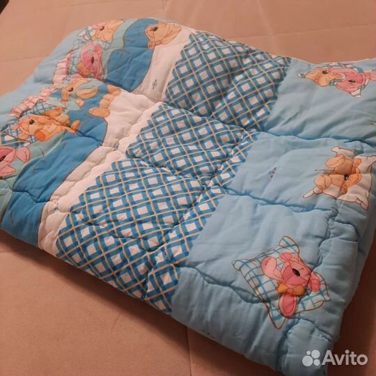 Детское одеяло в кроватку 110см х 140см б/у