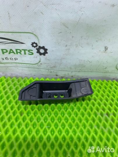 Ручка крышки багажника Renault Koleos 2.5 2019