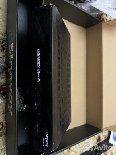 Спутниковый ресивер skyway