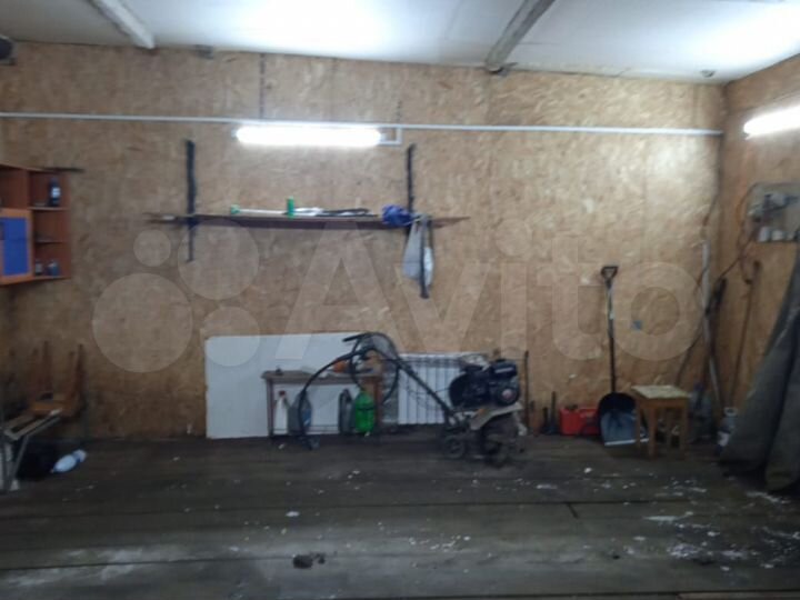 Гараж, > 30 м²