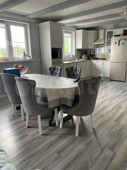 Дом 189,2 м² на участке 11,14 га